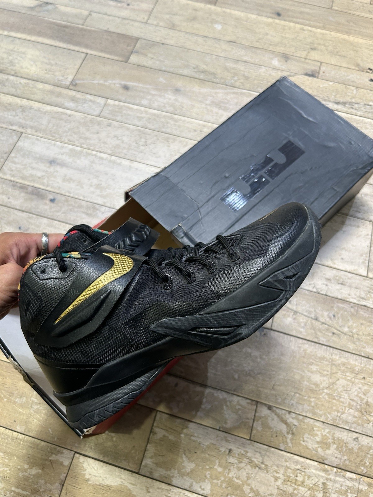 Size 10.5 - Nike Zoom Soldier 8 Premium Watch the Throne