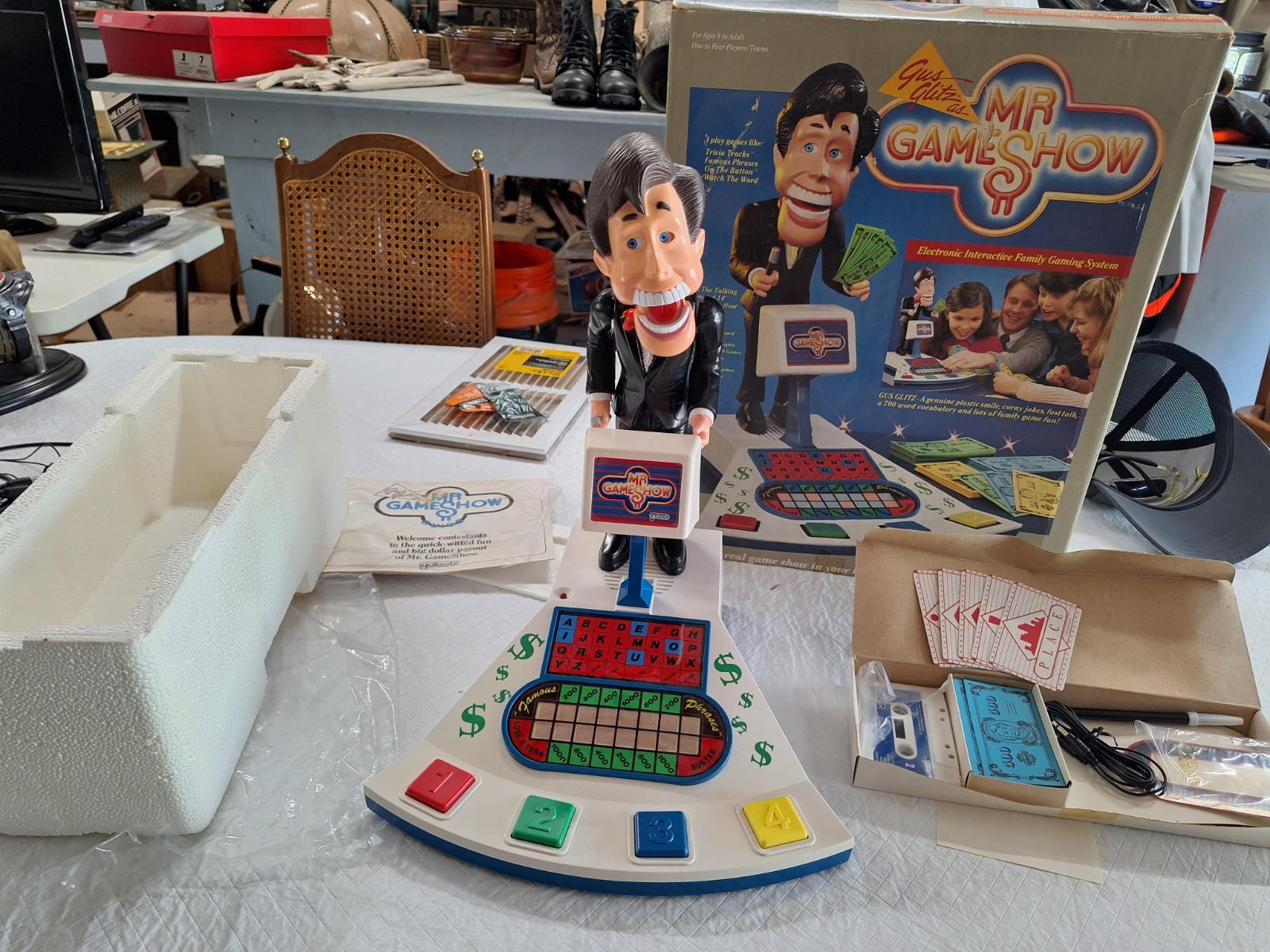 Mr. Gameshow electronic interactive game
