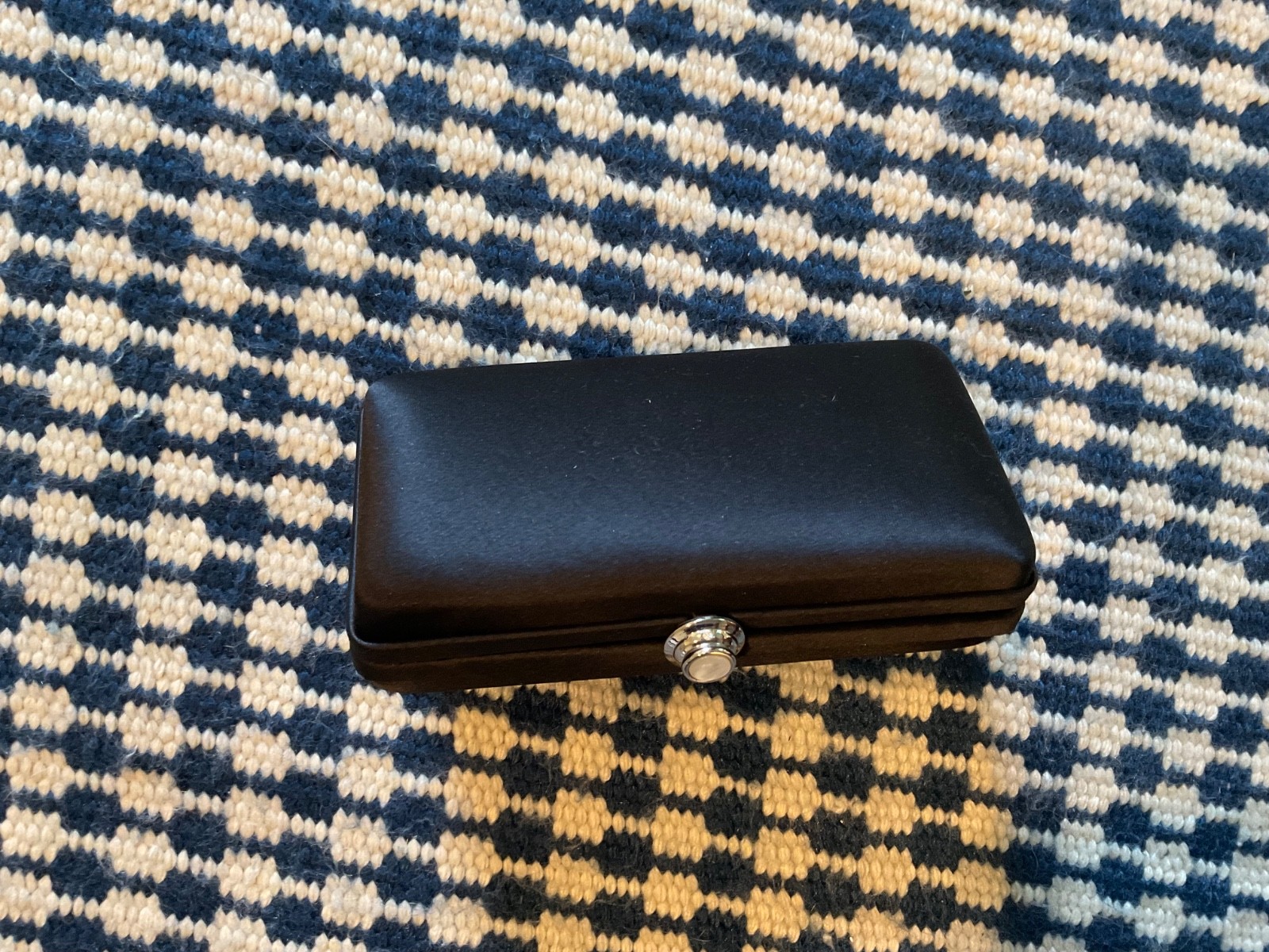 Ellen Tracy Black Satin Evening Clutch – Mother-of-Pearl Clasp & Chain Strap, 8”