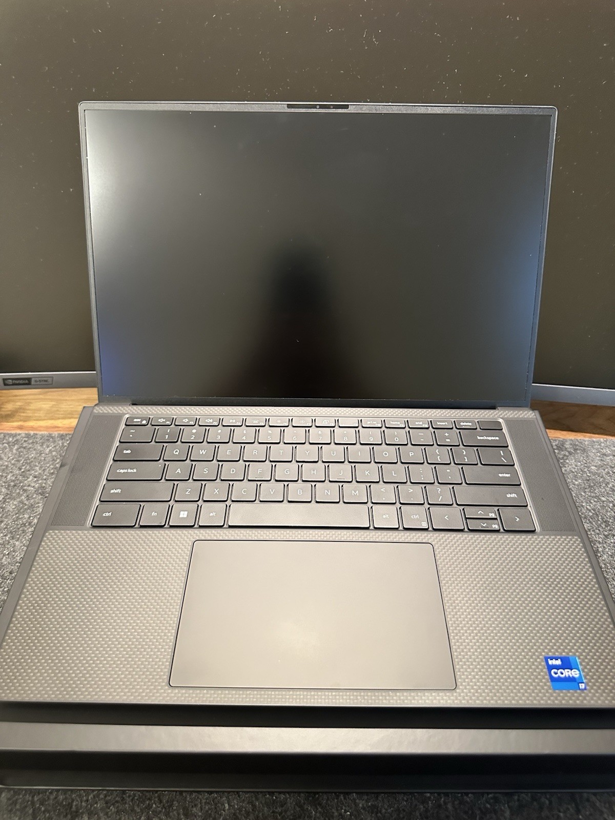 Barely used Dell XPS 15 with original packaging and accessories