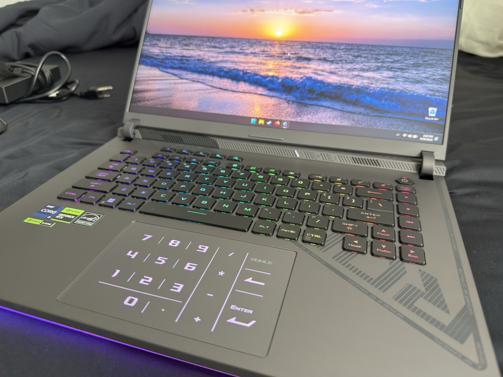 ROG STRIX G16 Gaming Laptop 240hz RTX 4070- with Gaming Accessories
