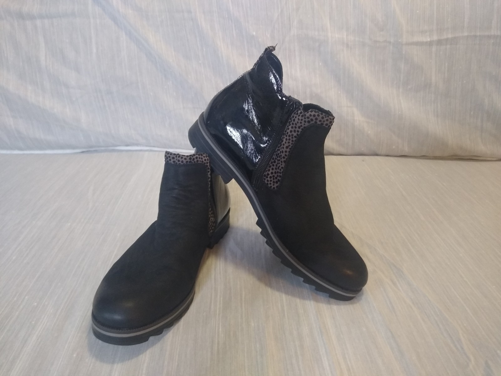 Remonte Leather Side Zip Ankle Boot Size 10 US 41 EU R2280 Trendy Fashion