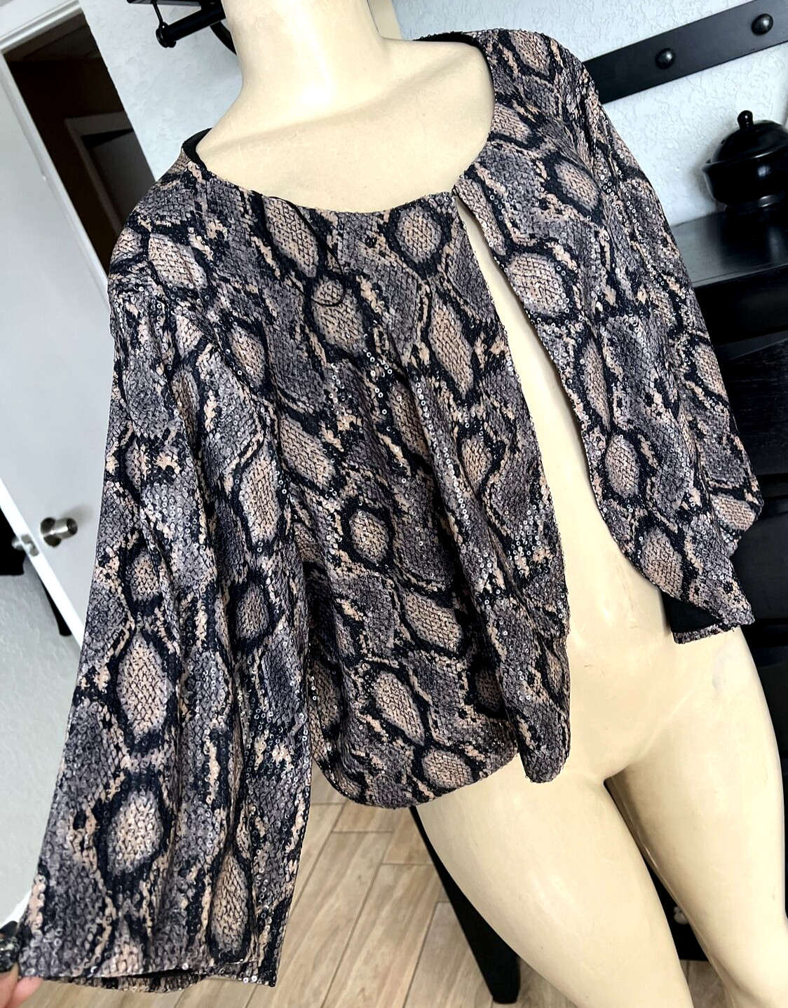 PARK & MAIN Black Animal Print Bolero Shrug Jacket Evening Wet Look NWTS  yxx