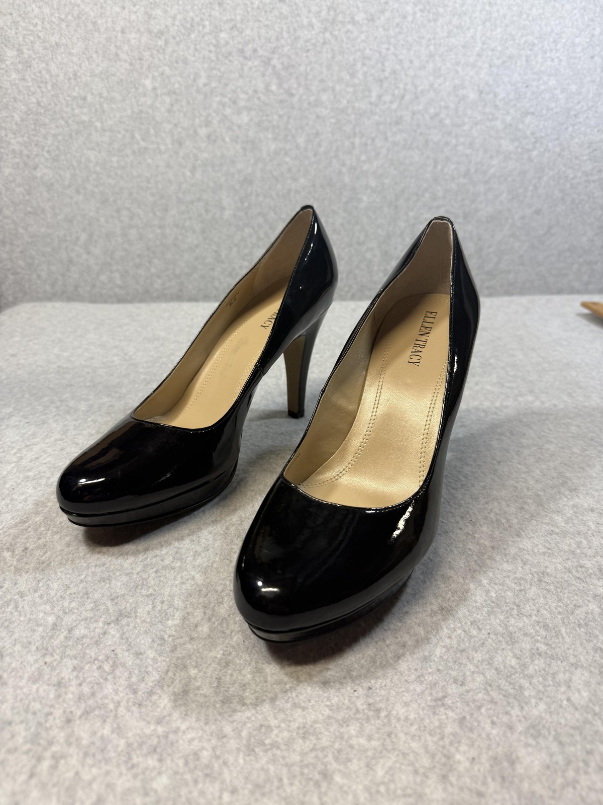 Ellen Tracy Shoes Womens Size 8 Patent Leather High Heel Pumps Classic Dressy