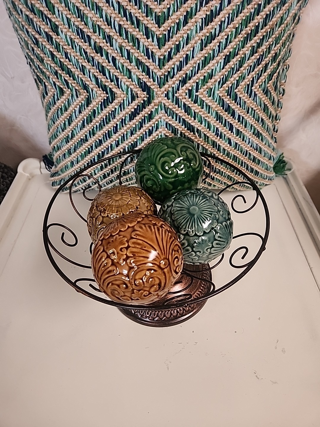 Home Decor Set Of 4, 4 Inch Textured Ceramic Balls With Metal Bowl
