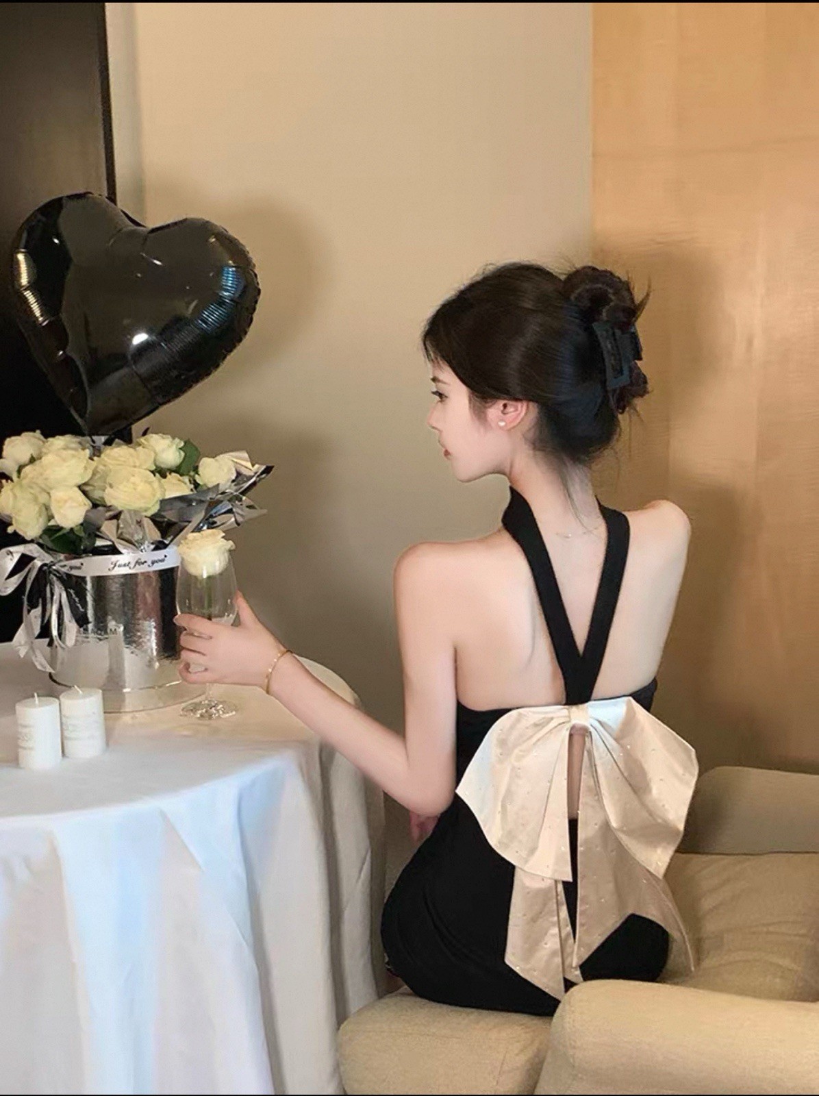 Elegant Strapless Black Midi Dress with Back Bow – Chic Evening Cocktail Look