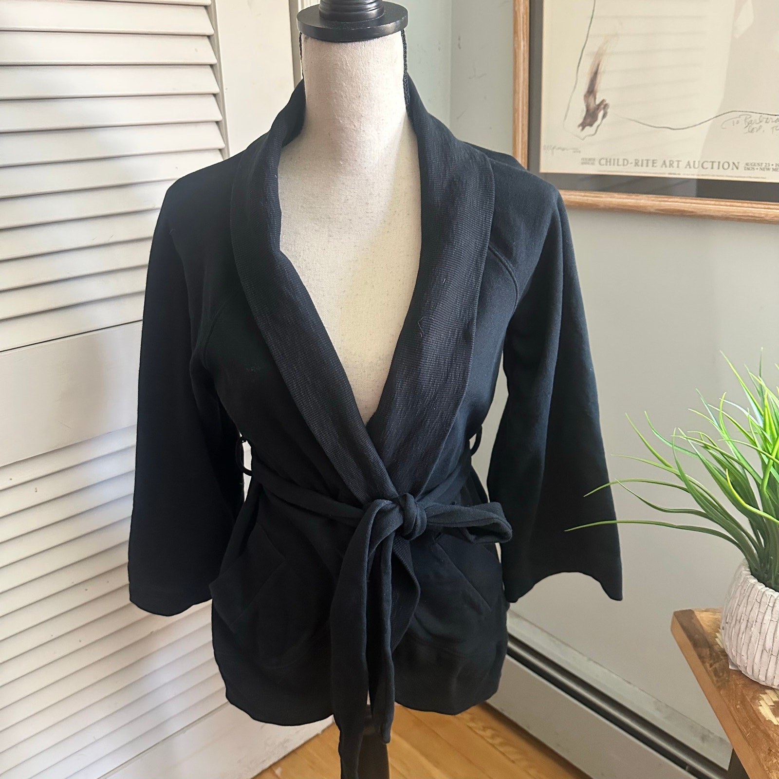 Banana Republic Jacket Womens Large Black Belted Casual Kimono Style Jersey