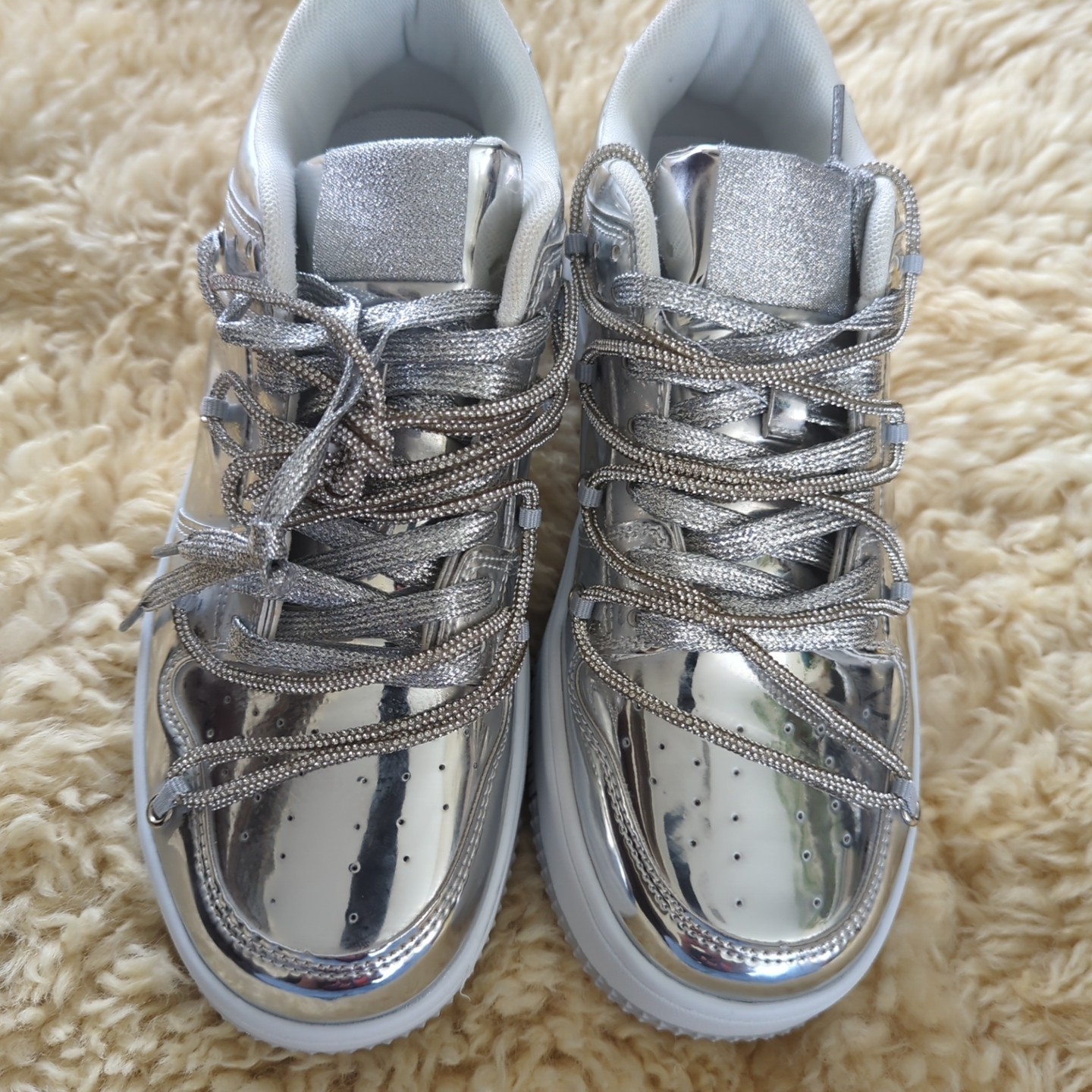 BEENESS Sz 10 Metallic Silver Sneakers Multiple Laces Grunge/Retro Statement