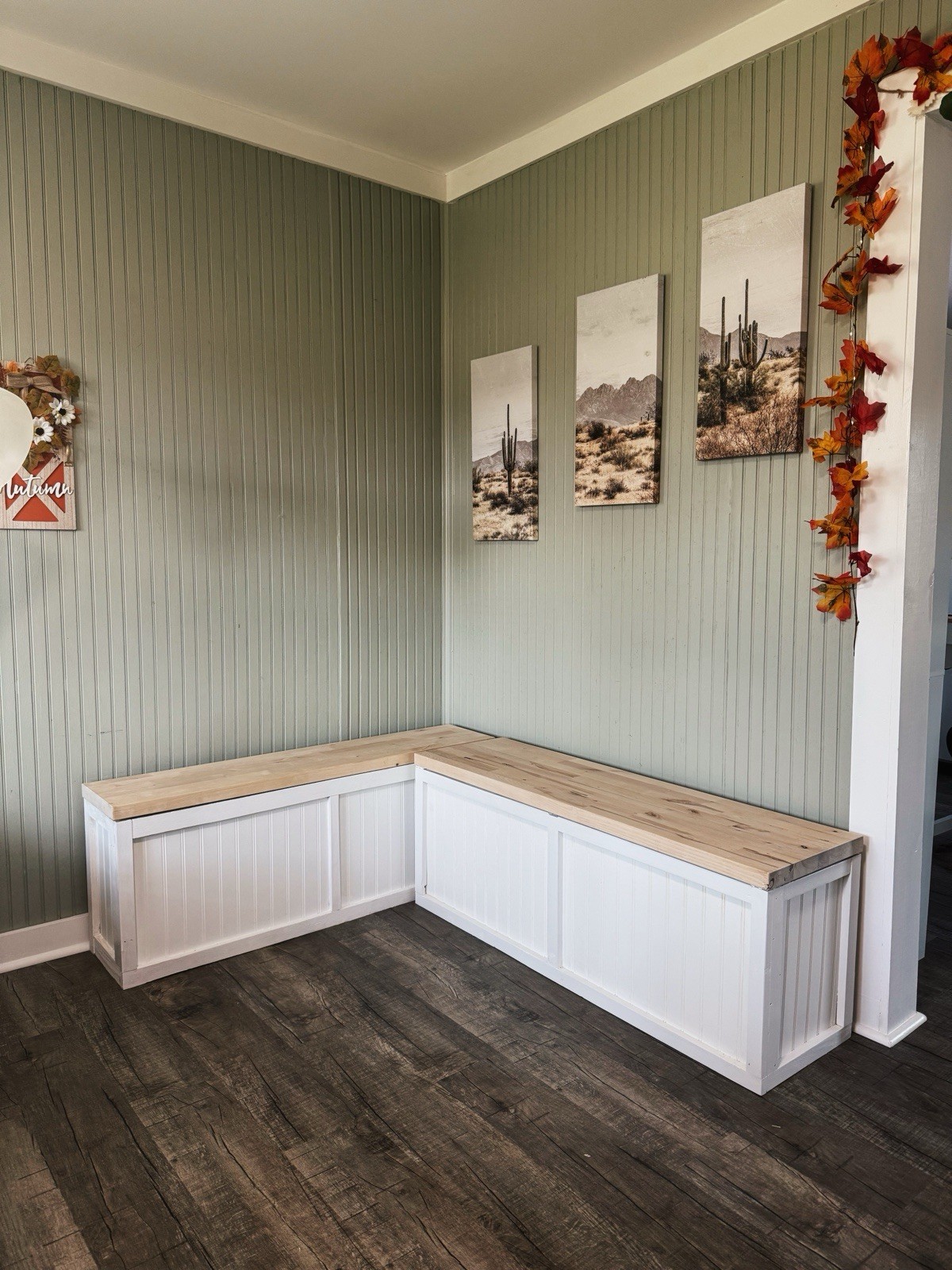 Custom Wooden Nook Bench – Farmhouse Style Seating with Storage