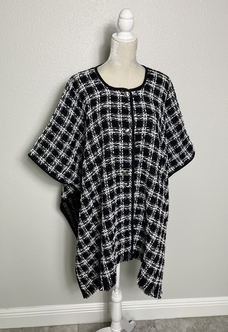 Karl Lagerfeld Tweed Long Poncho Cape Button Lightweight Coat New Black Plaid OS