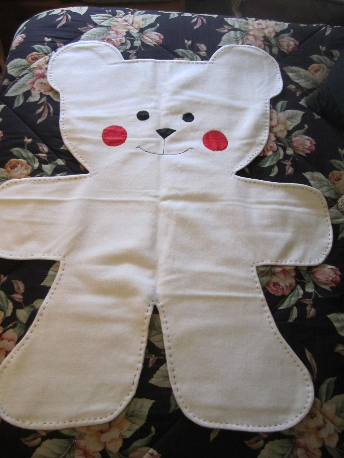 NEW VINTAGE HANDMADE BABY NURSERY BEAR PLAY MAT DECOR 1979