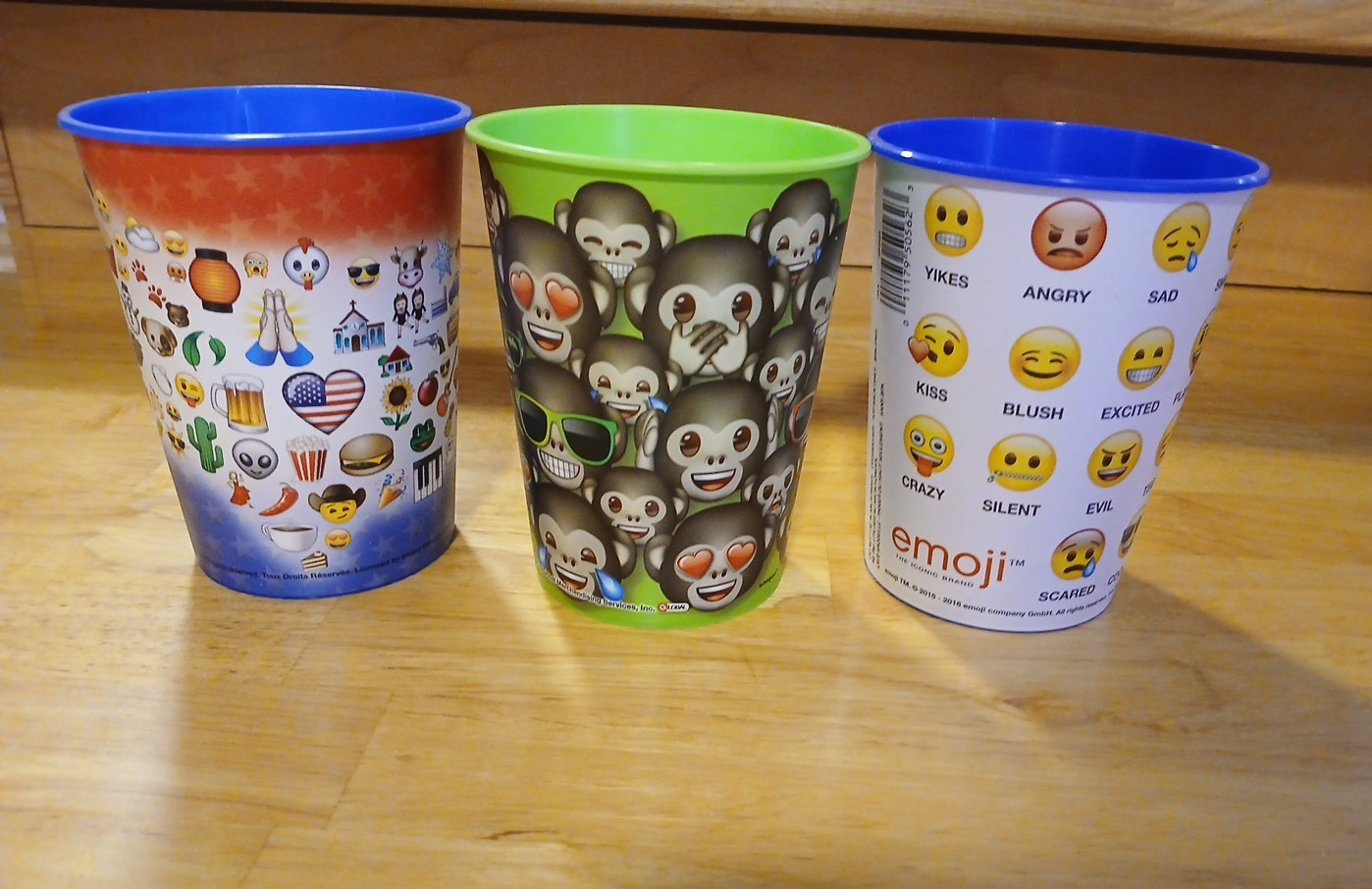 Emoji Plastic Cups Funny Faces Party Authentic Drinkware Gift Set 3 Sturdy NOS