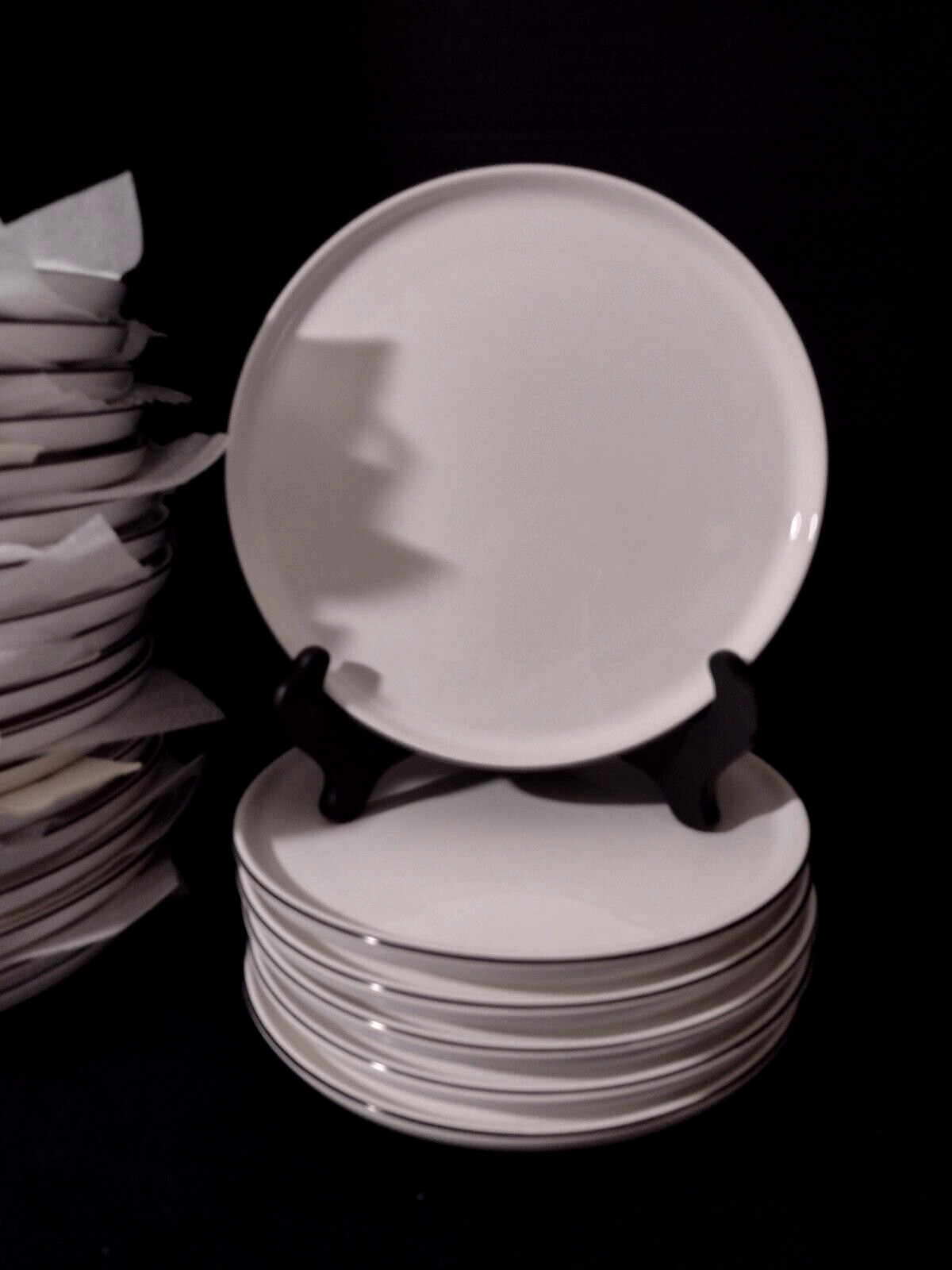 6 pcs NEW from box PURE LIVING Interior Design (6) 8" SALAD PLATEWhite Black Rim