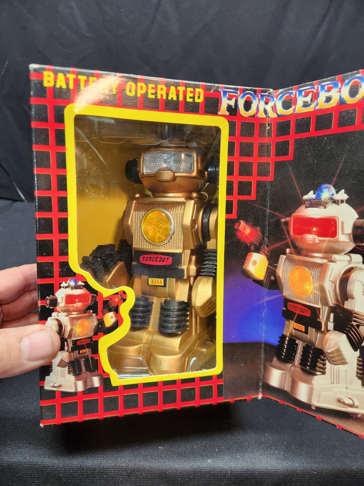 Sotoy Forcebot Battery Operated Robot Toy Gold 1985 MPN 3366
