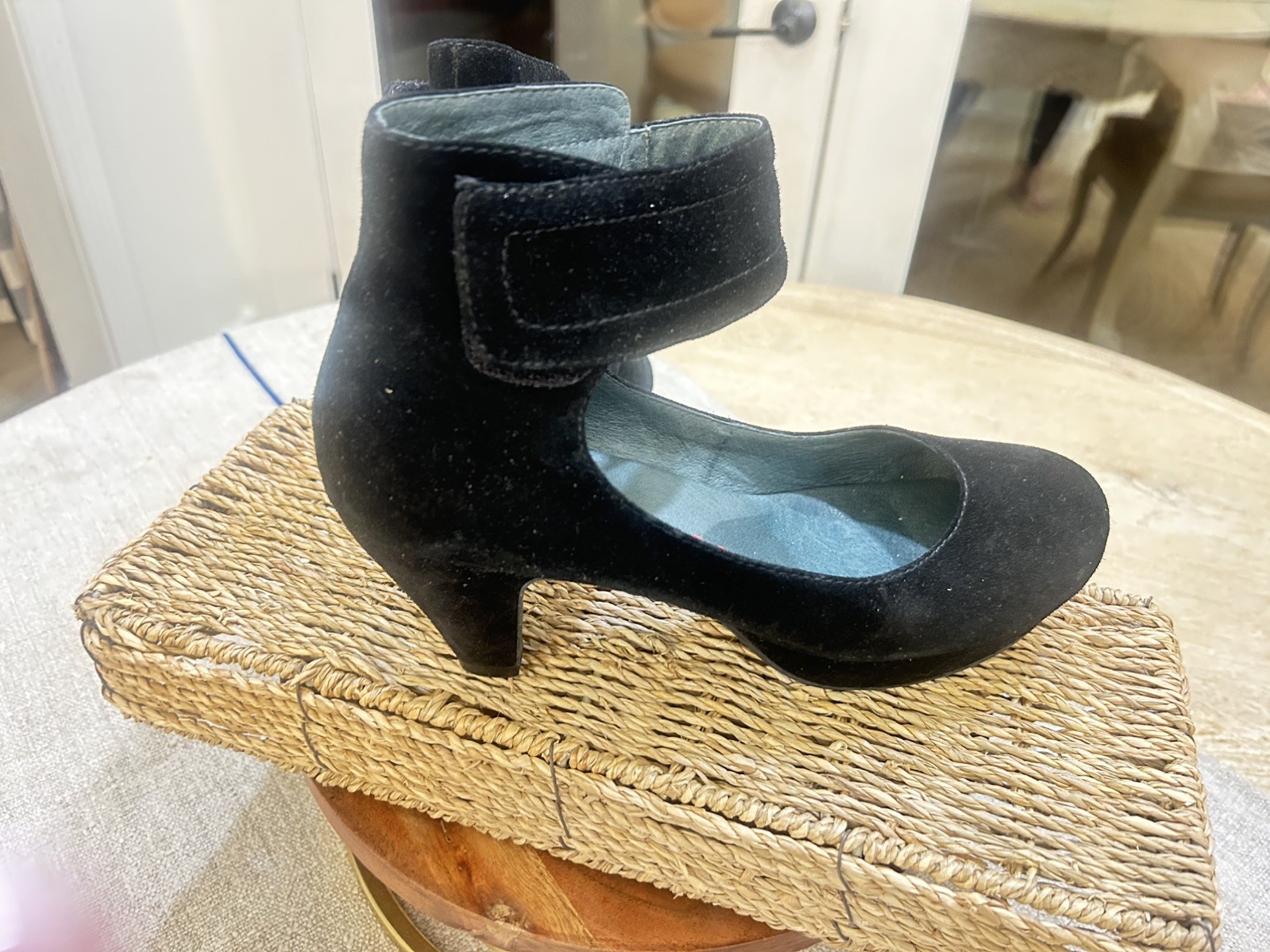 Sacha London Vera Gray Suede Platform Heels Women’s Size 8.5 Elegant Dress Shoes