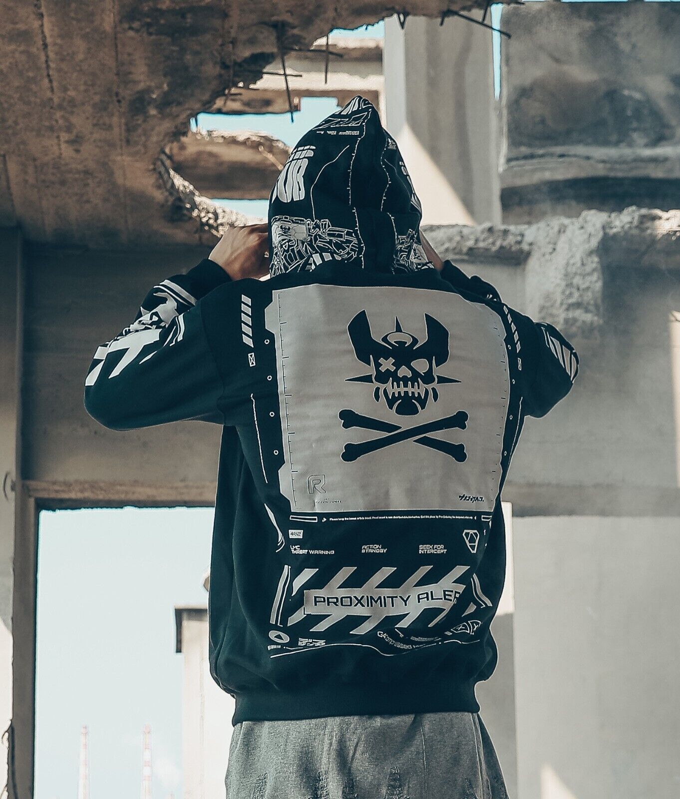 Niepce Unisex Cyberpunk X2 Techwear Jacket Streetwear Graphic Coat with Hoodie