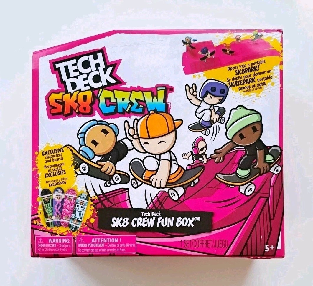 TECH DECK: Sk8 Crew - Fun Box, Portable Transforming Sk8 Park with Figures NIB 