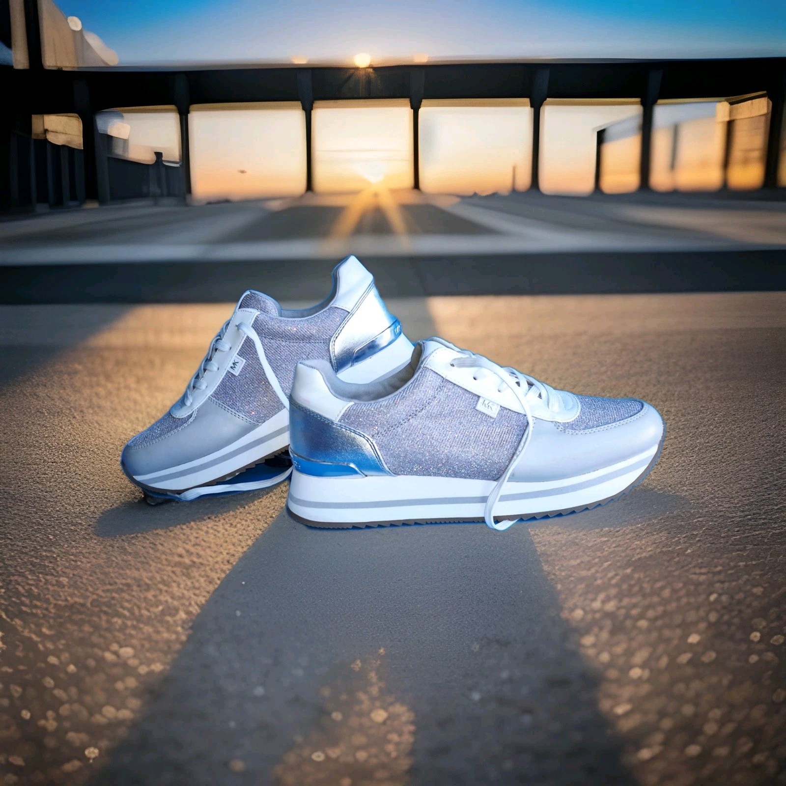 Michael Kors Monique Sneakers Women's Size 9 Neutral Glitter Streetwear Glam 