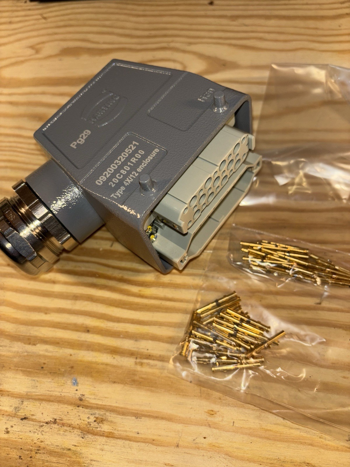 1PCS Robotic arm European standard 67 plug EUROMAP67 heavy-duty connector 50-pin