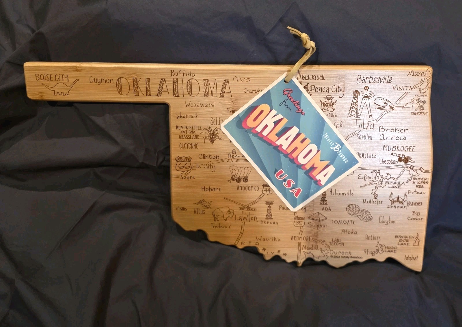 NWT 17" Destination OKLAHOMA Bamboo CHARCUTERIE BOARD Cutting/Serving/Wall Art