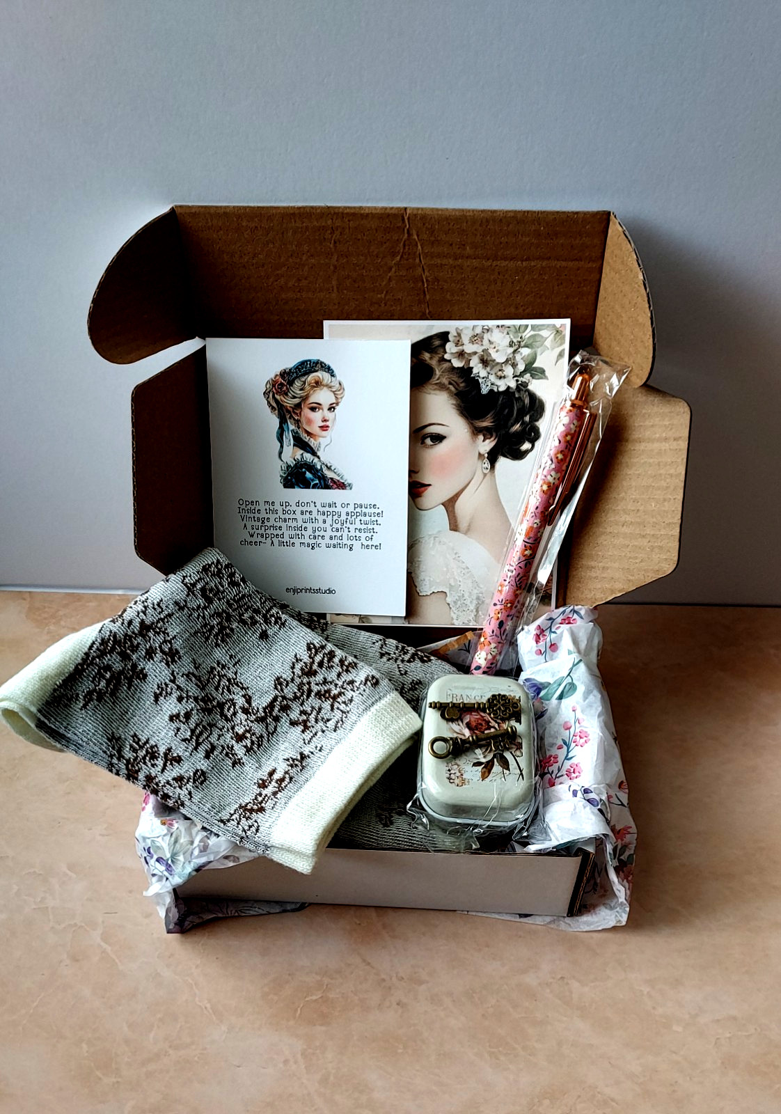 Vintage Birthday Box For Wife, Unique Birthday Gift Box For Her, Gift For Wife