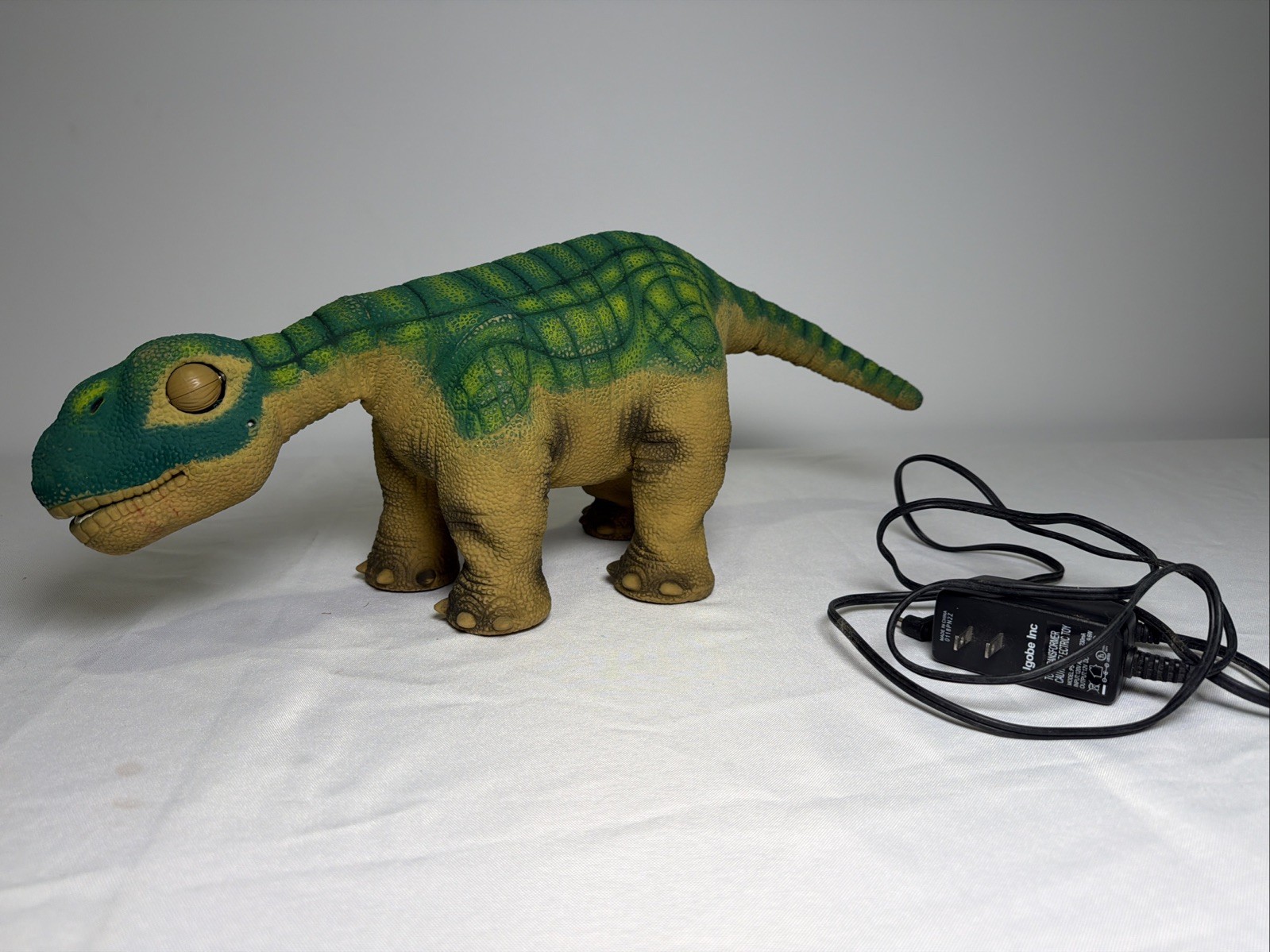 Pleo Ugobe Interactive Robot Dinosaur Toy With Adapter - No Battery - For Parts