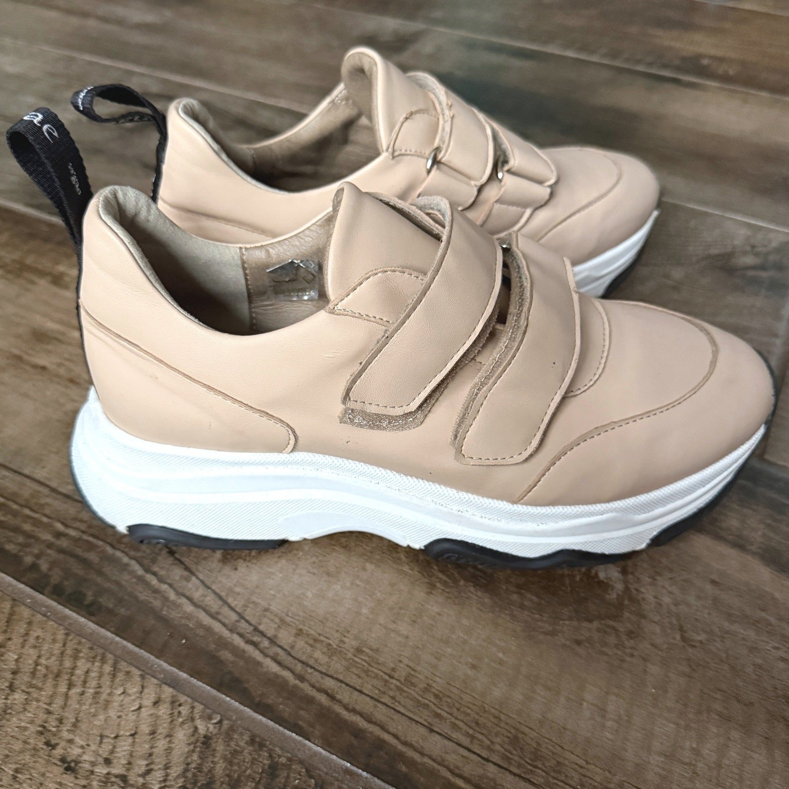 NAE Women's Coline Vegan Chunky Statement Sneakers, Tan,7(38 EU)