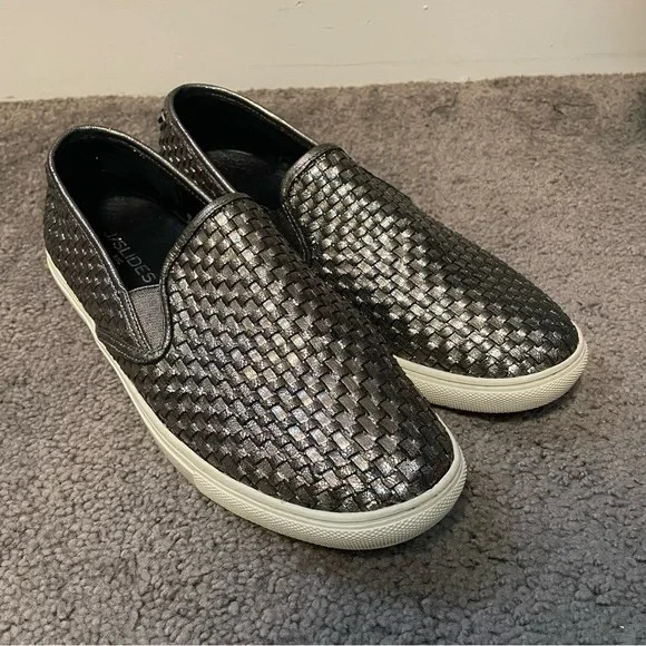 J Slides NYC Calina Metallic Sneakers Women Size 8.5 Shinny Bling Statement Shoe