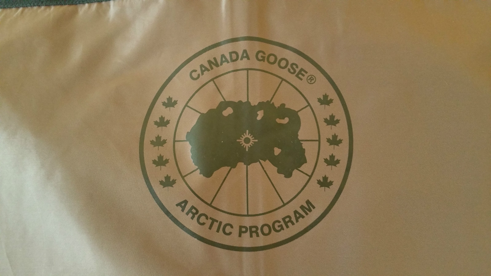 LATEST CONCEPT BLACK LABEL/BRANTA CANADA GOOSE LIMITED PRODUCED GARMENT BAG