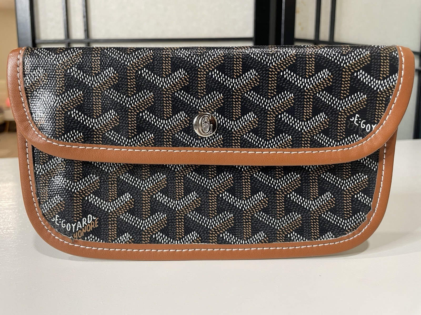 Inspiration Chevron Style Envelope Pouch Wallet, Brown/Tan - 20x11 cm