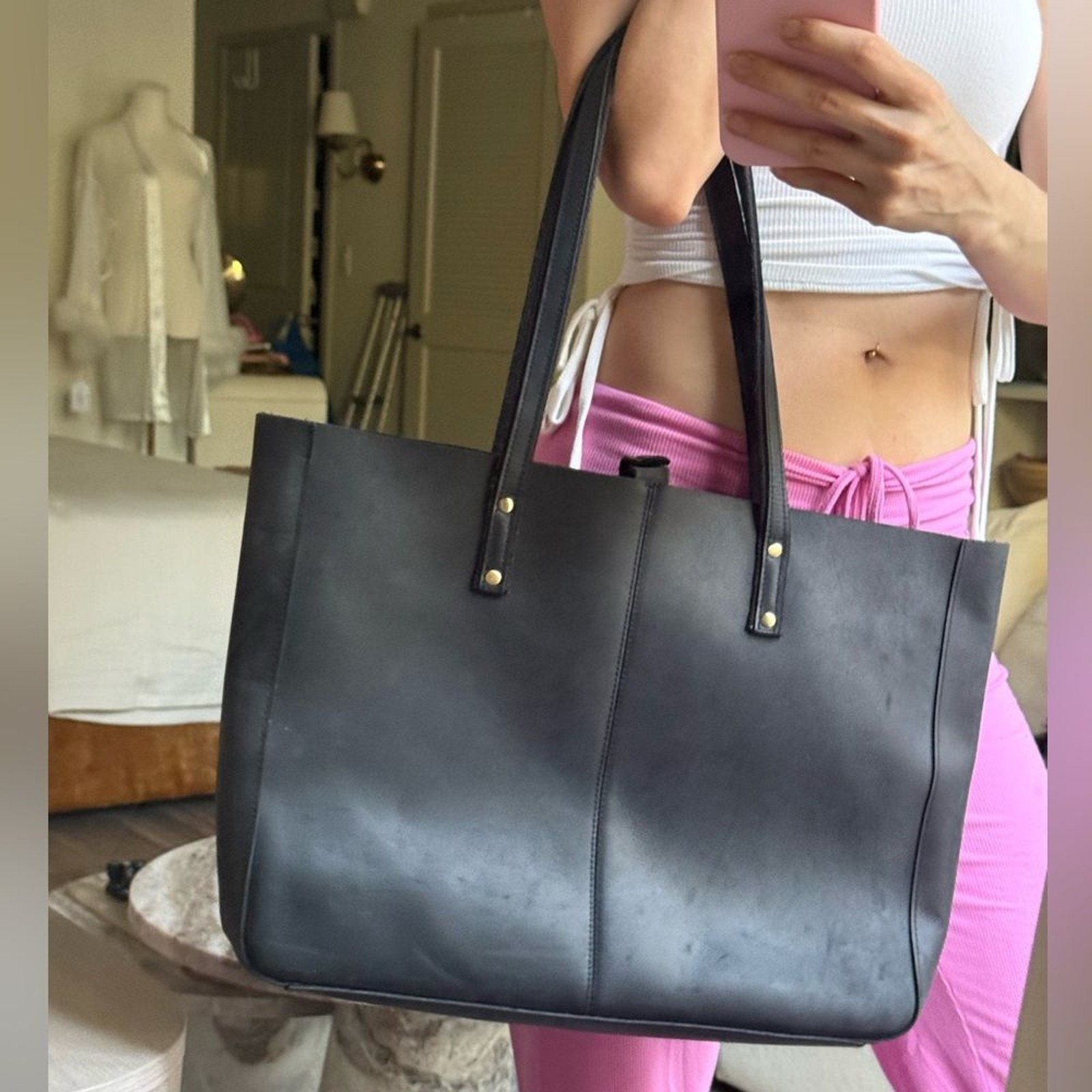 Black genuine Leather 90s minimalism Tote Bag Minimal w Pouch quite luxury