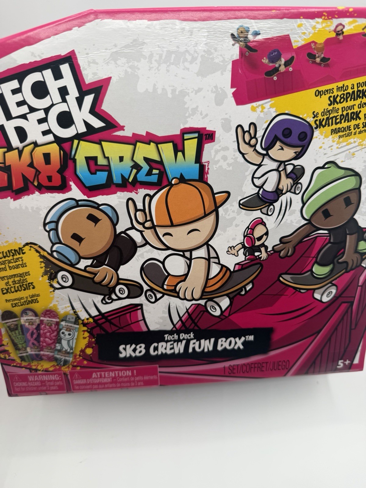 Tech Deck SK8 Crew Fun Box Skatepark Playset w/ Mini Fingerboards & Figures New
