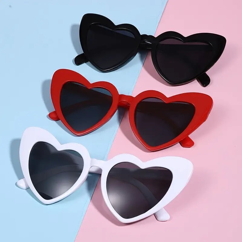 Heart-Shaped Sunglasses – Trendy Retro Fashion Shades for Women & Girls