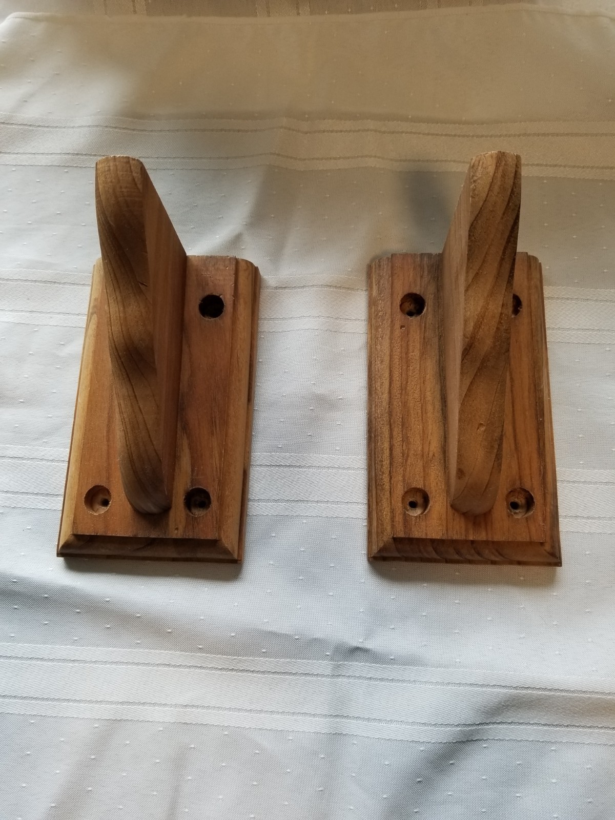 Cozy Home Wooden Shelf Brackets to complete your decor