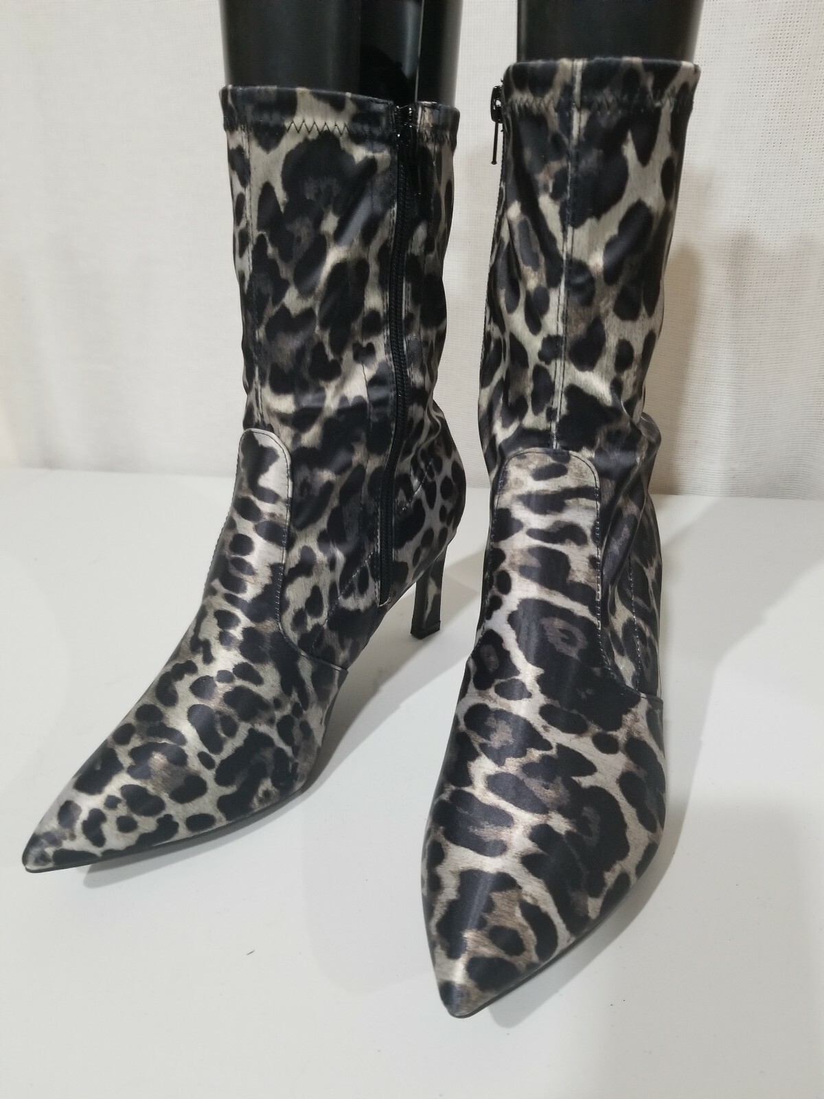 Oliver Miller Trendy Fashion booties leopard size 10