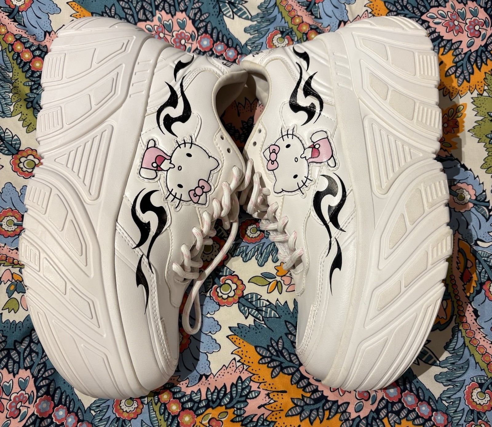 Bershka Hello Kitty Platform Sneakers Womens Size 9 Chunky Y2K Kawaii Streetwear