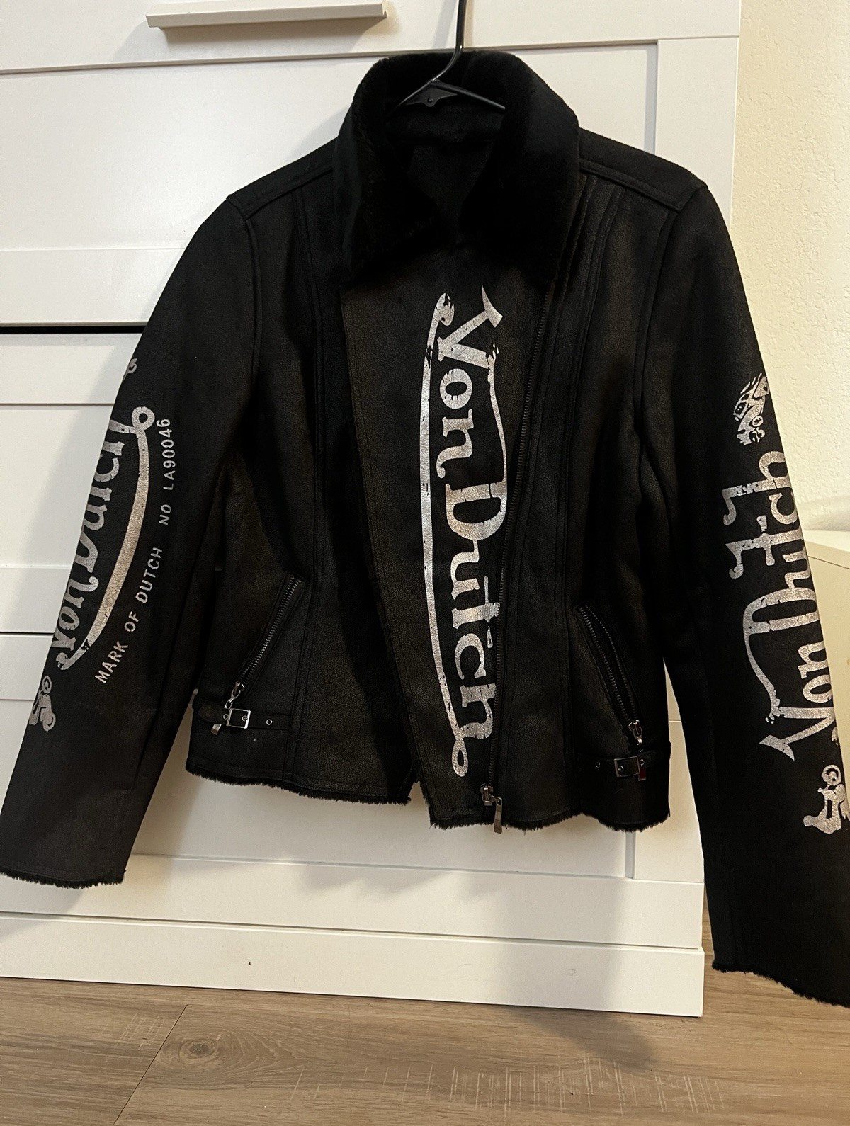 Vintage Von Dutch 00s Faux Fur Pinstripe Motorcycle Streetwear 