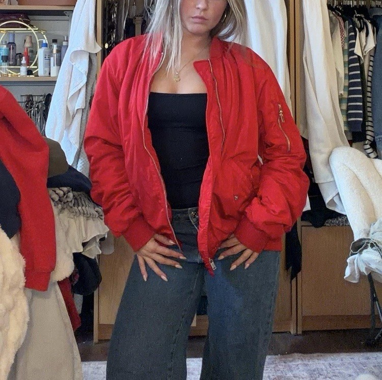 Vintage Red Bomber Jacket Women’s Size M – Ruched Detail Lightweight Streetwear