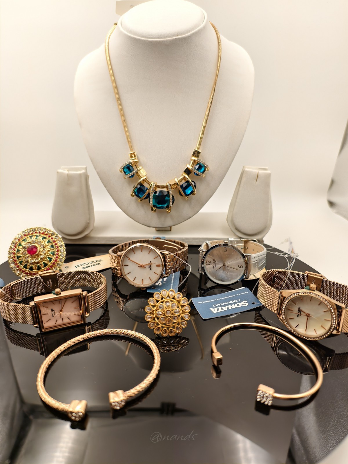 Antique  Jewellery Lot (MOP) With 4 Premium Watchs