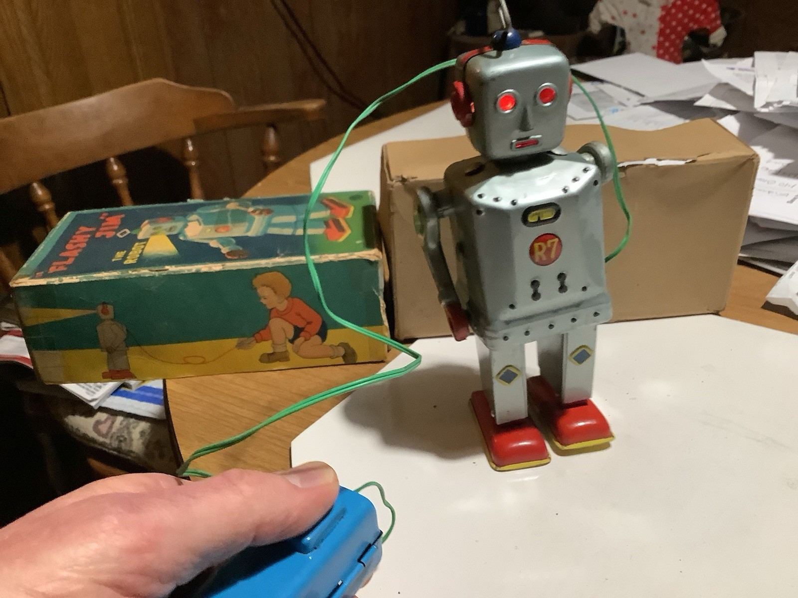 Flashy Jim The Robot Battery Operated