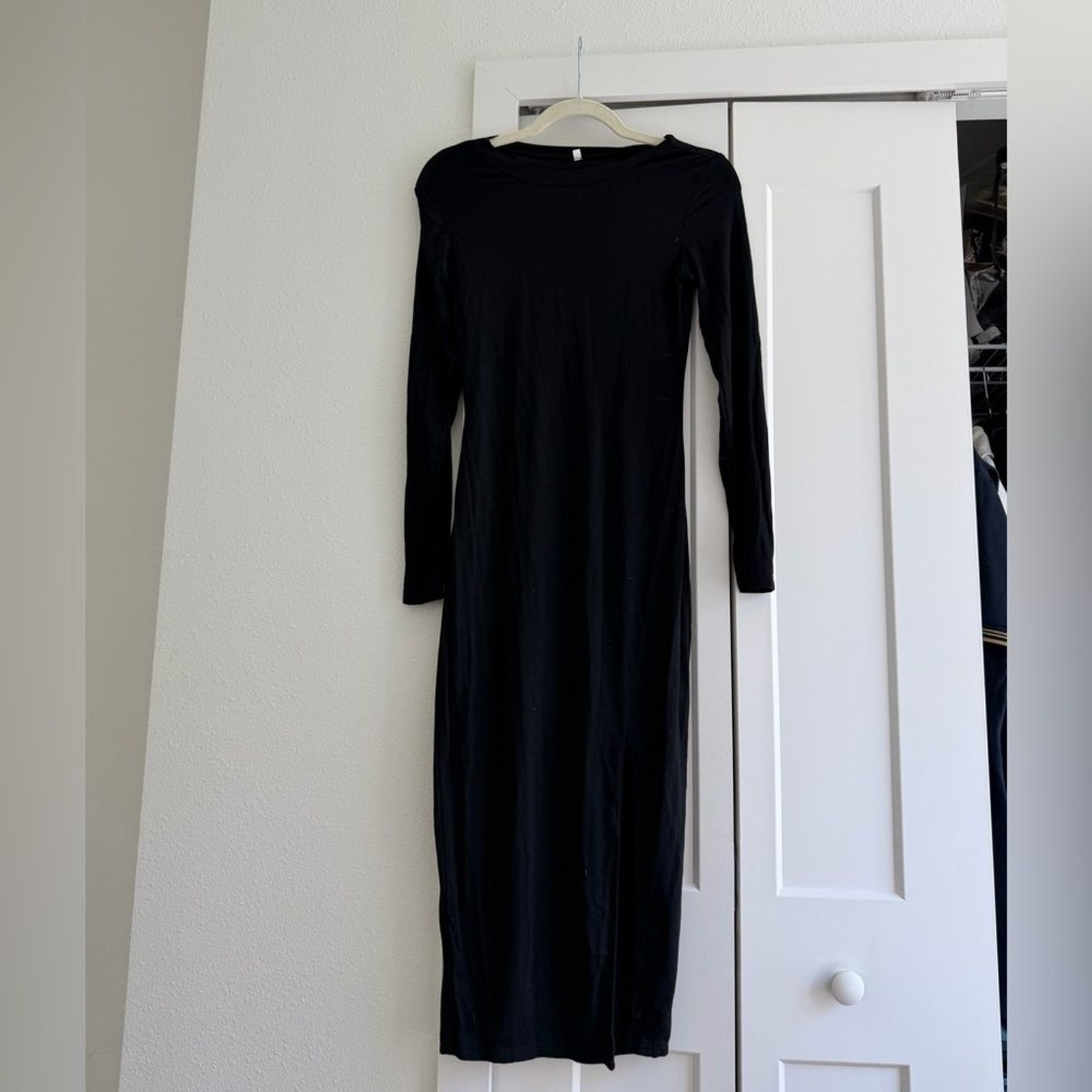 Elegant Black Long Sleeve Dress