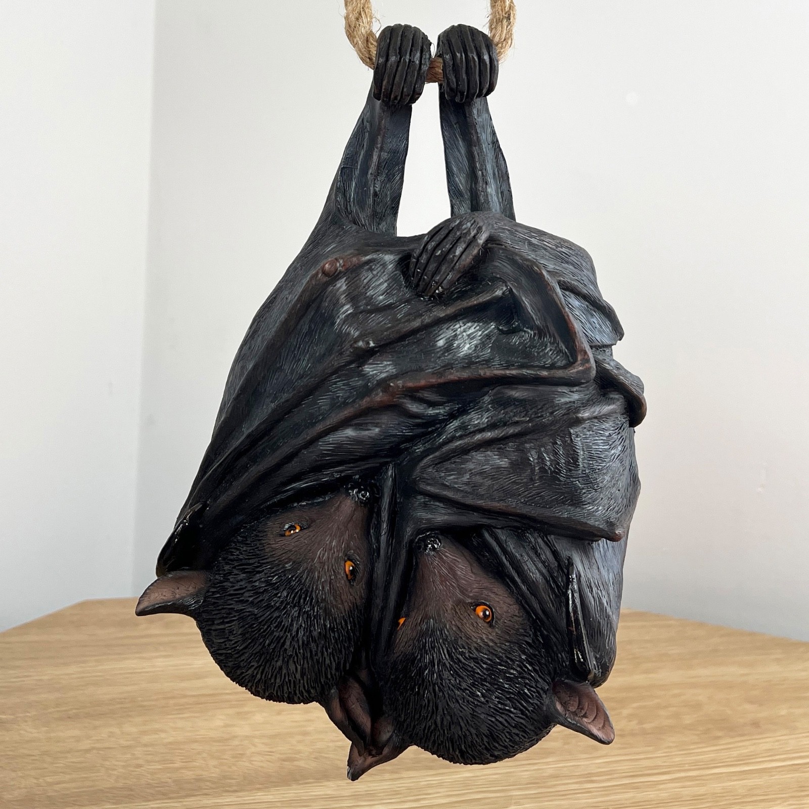 Hanging Bats Ornament for Home Garden Outdoor Statue Decorations Gothic Decor