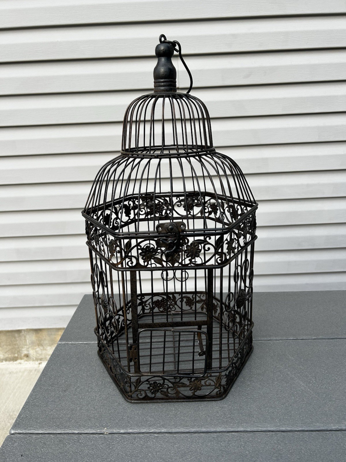 Vintage Style Metal Bird Cage Decor/Planter Home & Garden