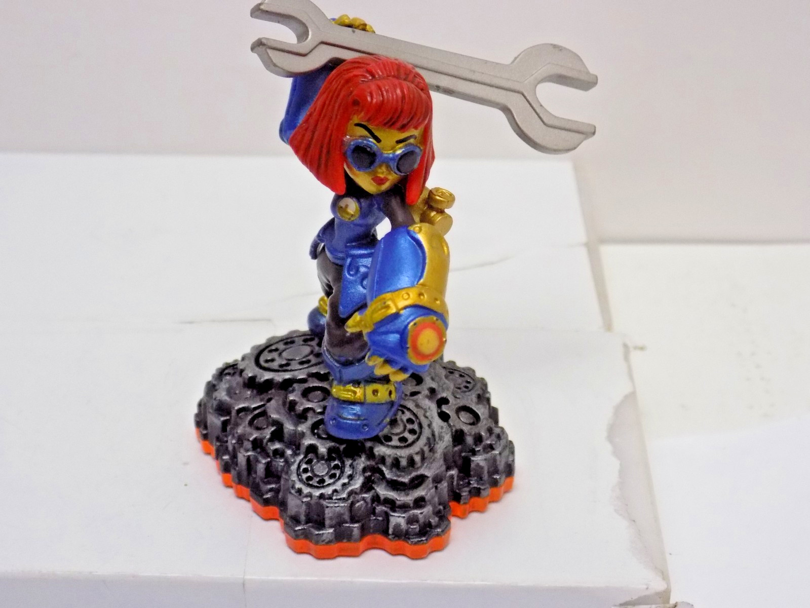 ACTIVISON - 2012 ACTIVISON INTERACTIVE GAME FIGURE - SPROCKET