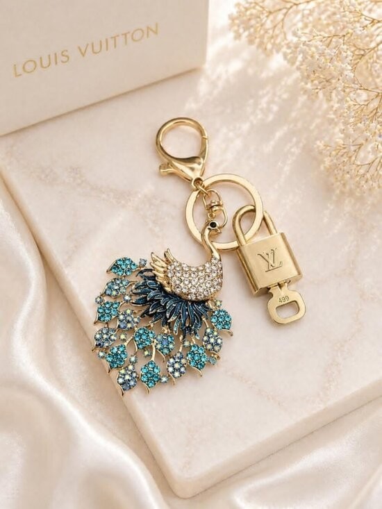 LV Gold Padlock Authentic 🔑 Luxury Bag Charm w/ Unbranded Peacock Keychain