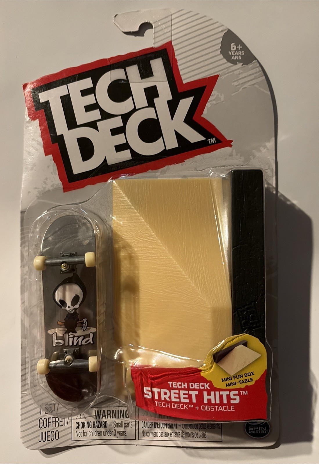 Tech Deck Street Hits BLIND Chrome OG Reaper Skateboard w/ Mini Fun Box Table