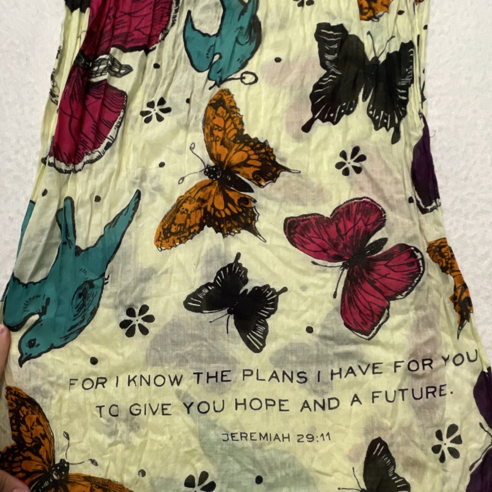 Vintage-Style Butterfly & Bird Crinkle Scarf – Jeremiah 29:11 Scripture – Yellow