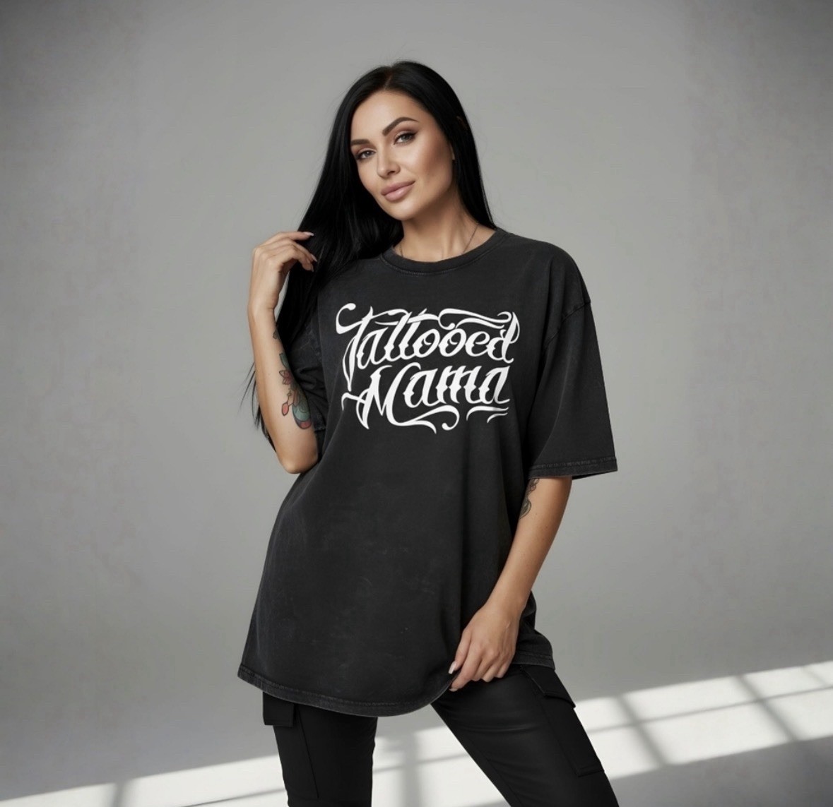 Fashion Nova ✦ Tattooed Mama Oversized Tee ✦ Black Wash White Script Graphic XS