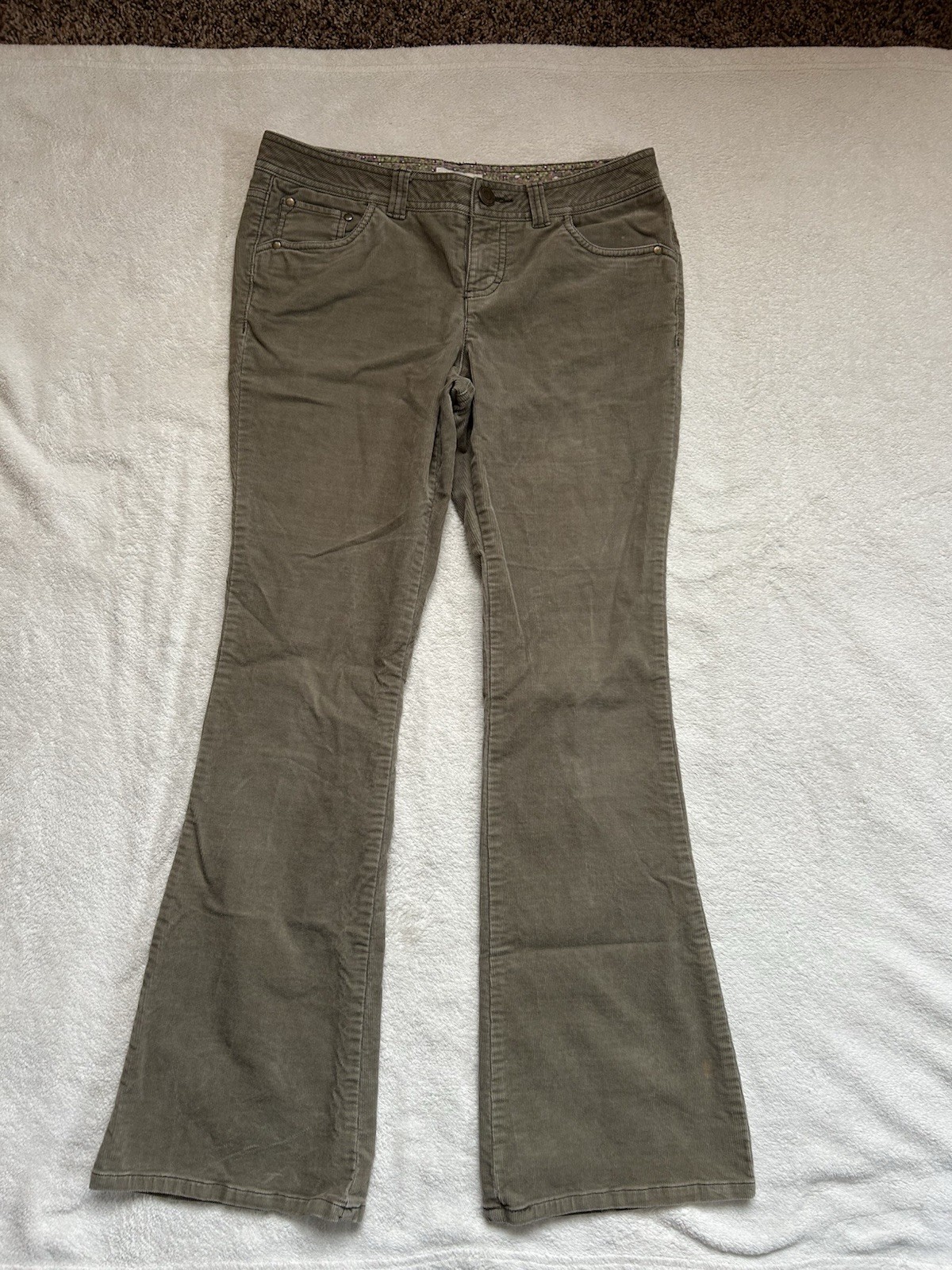y2k Grunge Streetwear Preppy 00s So flare corduroy jeans sz 9 Chocolate-brown