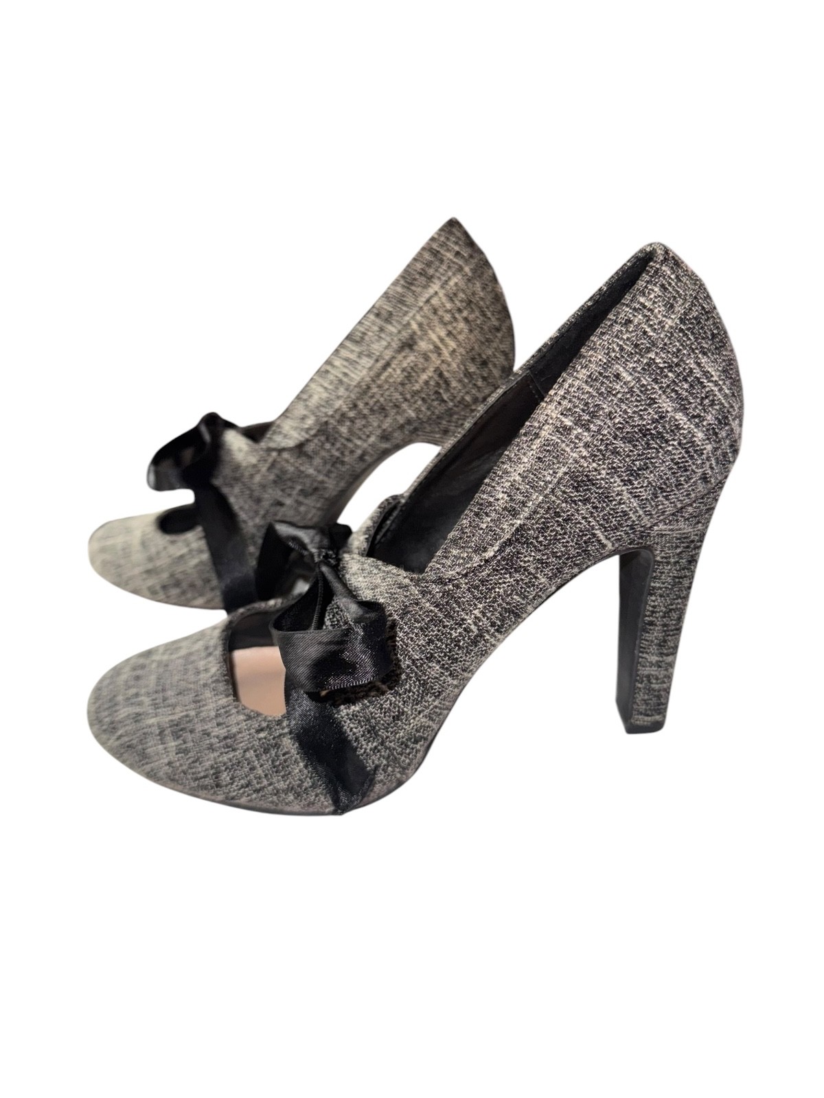 Gray Textured Heels with Satin Bow • Elegant Dress Pumps • Women’s Size 8